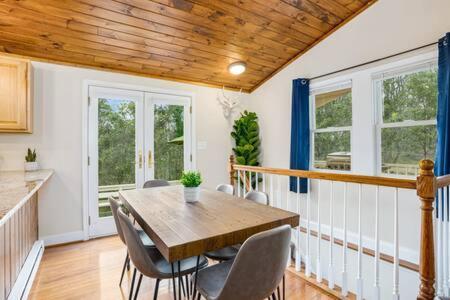 Harpers Ferry Cabin Hot Tub, Deck, Fire Pit, Wifi Extérieur photo